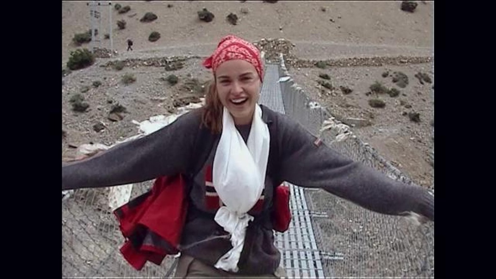 Kasia Smutniak durante il viaggio in Mustang, Nepal